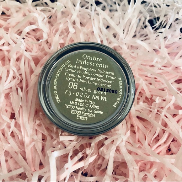 ๐2/$30-Olivia & Joy + Clarins Make Up Bundle - Picture 5 of 9